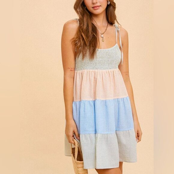 Hem & Thread Brynn Dress size M - Picture 3 of 7